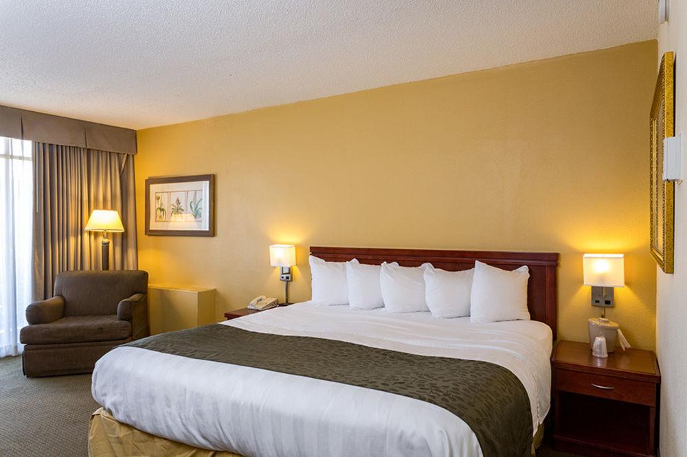 Clarion Hotel Milwaukee Airport Luaran gambar