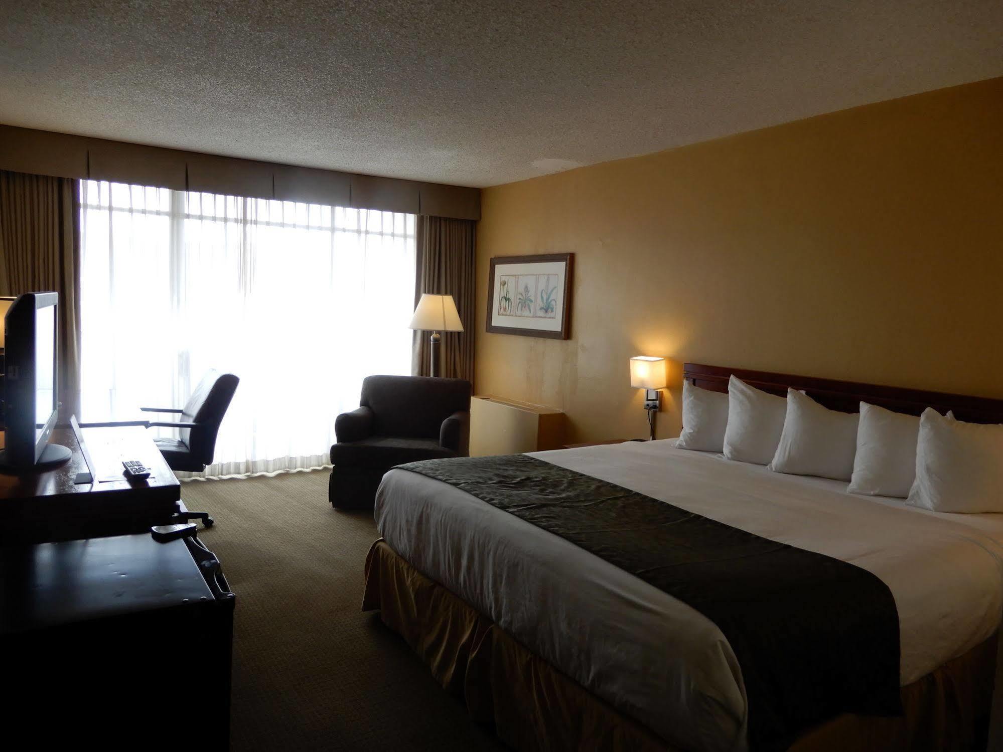 Clarion Hotel Milwaukee Airport Luaran gambar