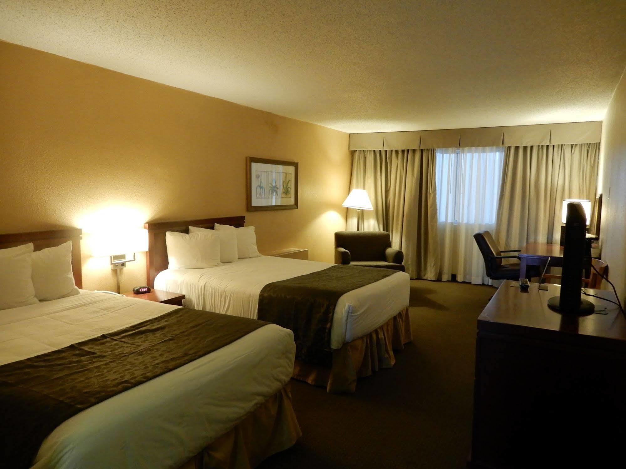 Clarion Hotel Milwaukee Airport Luaran gambar